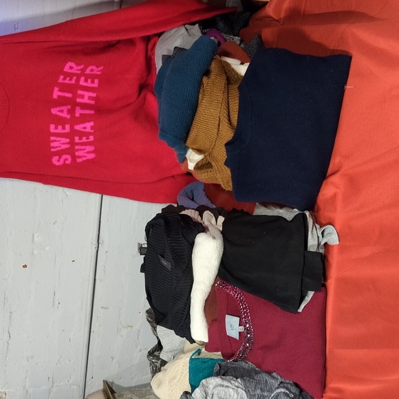 Super Sweater Sunday! - Picture 4 of 9